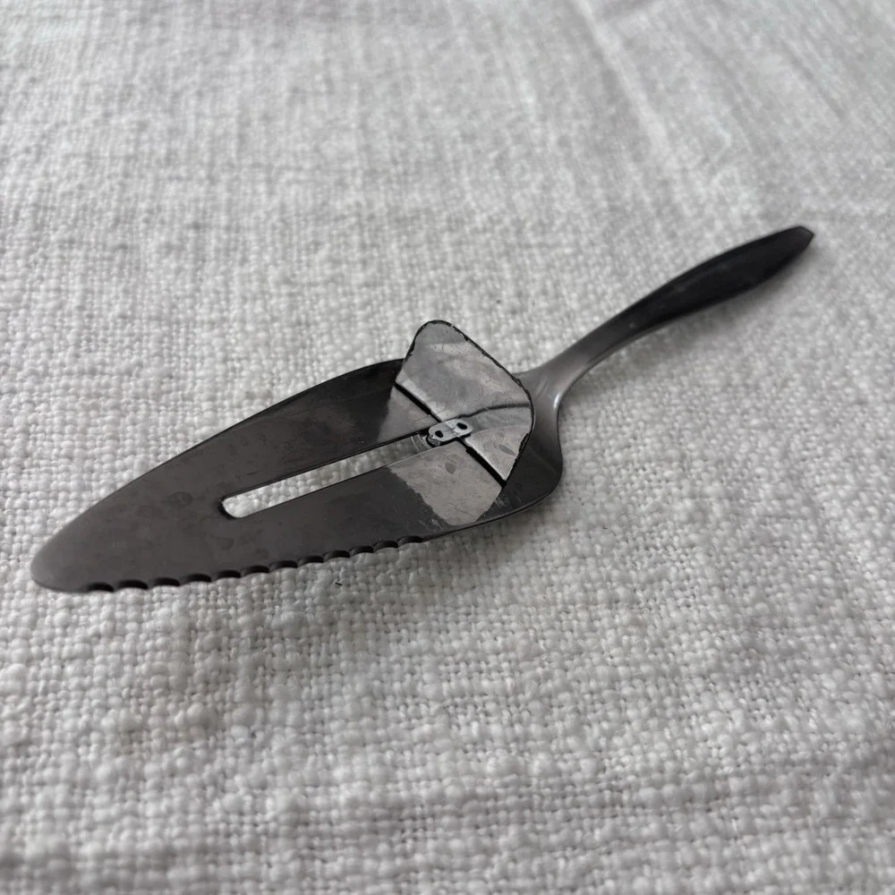Vintage Fuller Brush Company Metal Cake Pie Server # 171 Made in Brazil Vintage‎